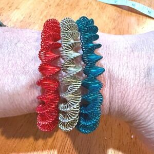 Vintage Accordion Stretch Bracelet Set Red Gold Teal Metallic Spring Coil 3pc